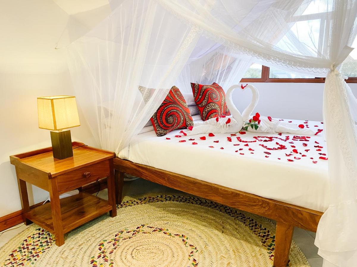 Heart Of Africa Lodge Arusha Esterno foto