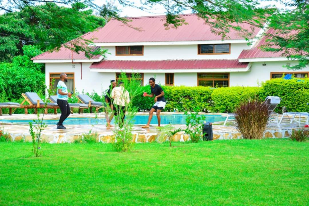 Heart Of Africa Lodge Arusha Esterno foto